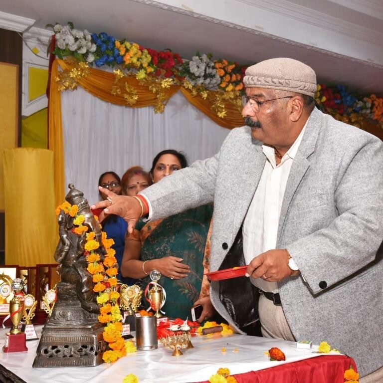 2020 Shree Mahesh ChandraTrivedi is litting diya